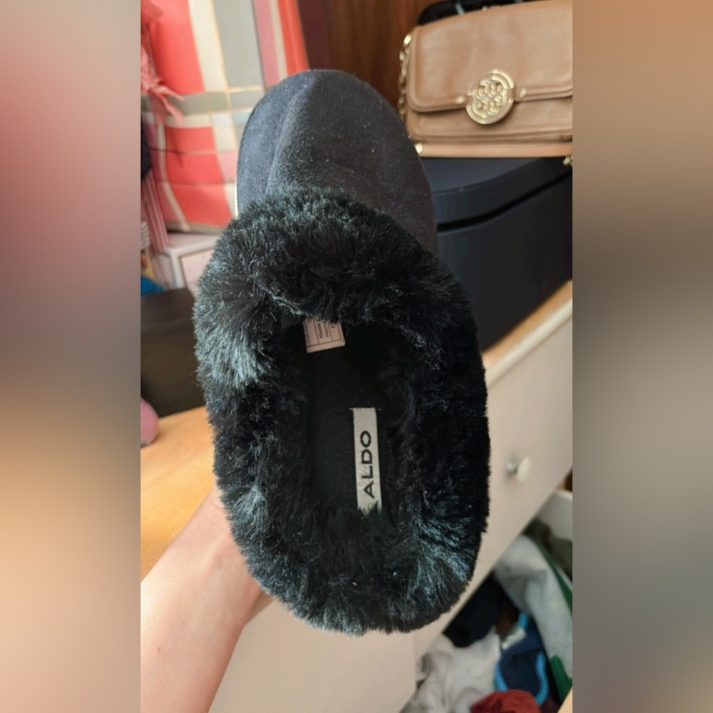 Womens slippers